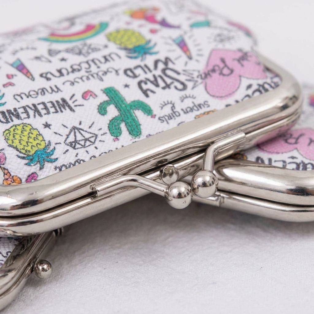White Cartoon Unicorn Print Metal Kiss Lock Mini Daily Storage Bag