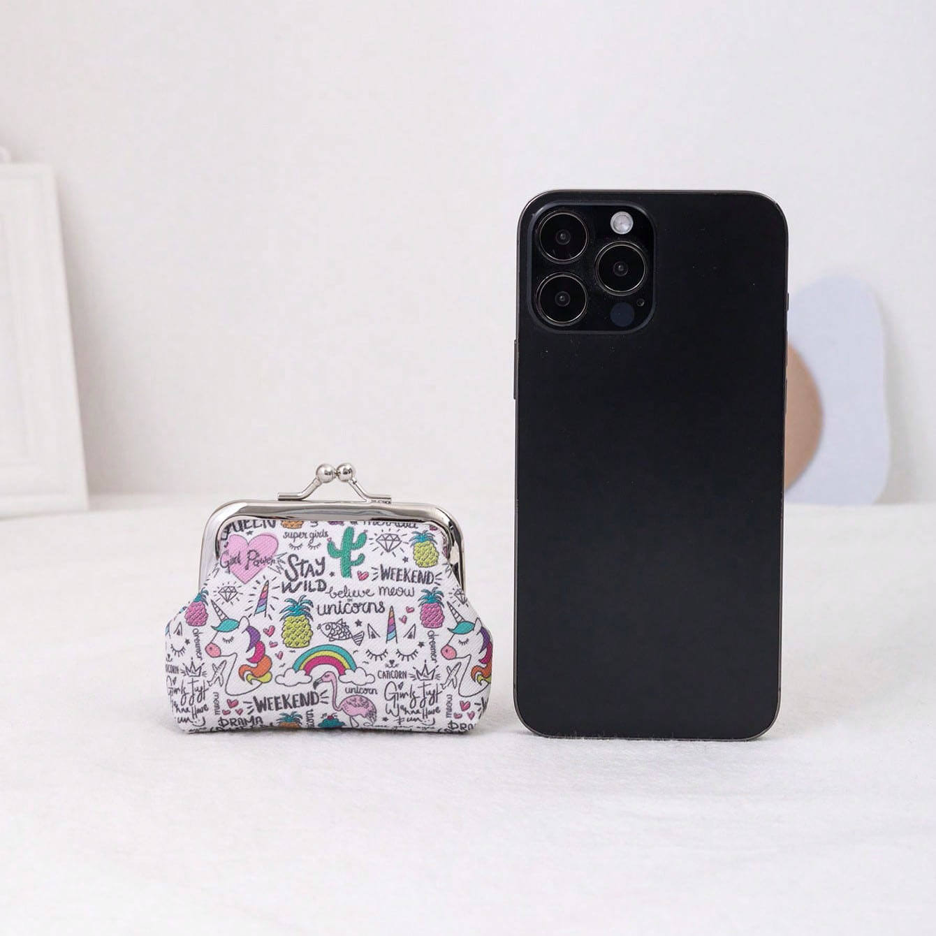 White Cartoon Unicorn Print Metal Kiss Lock Mini Daily Storage Bag